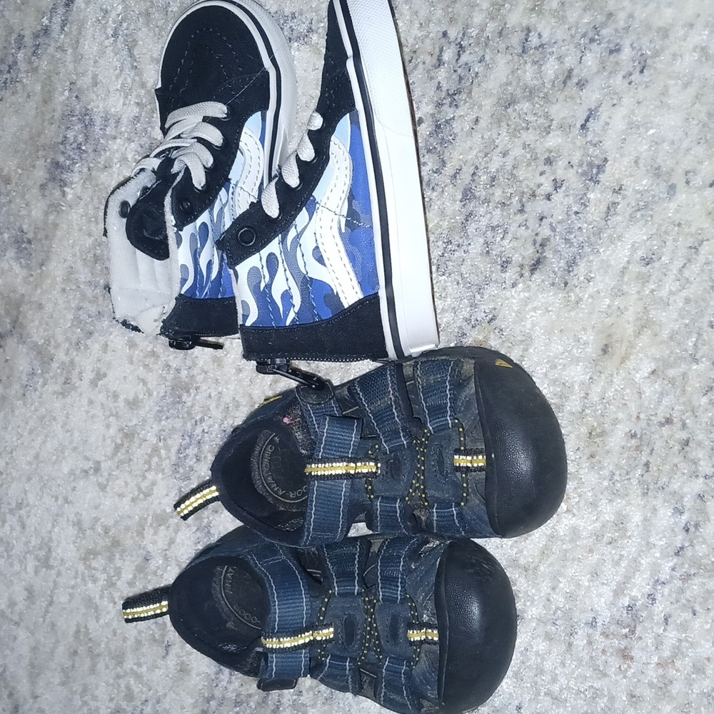 VANS Off The Wall High Tops and KEEN shoes Size 4.5 Toddlers